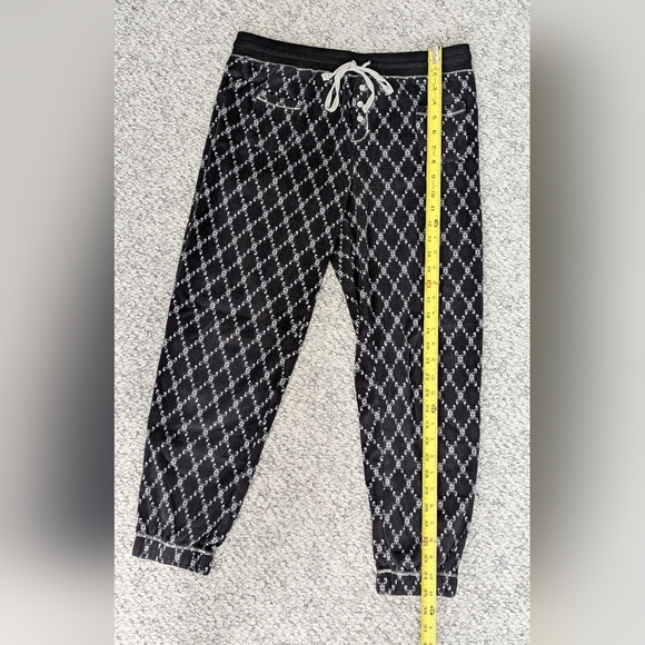 Kensie Women's (Medium) Black/ Gray/Silver Fleece Pajama Bottoms/Pants w/Pockets - Picture 8 of 14